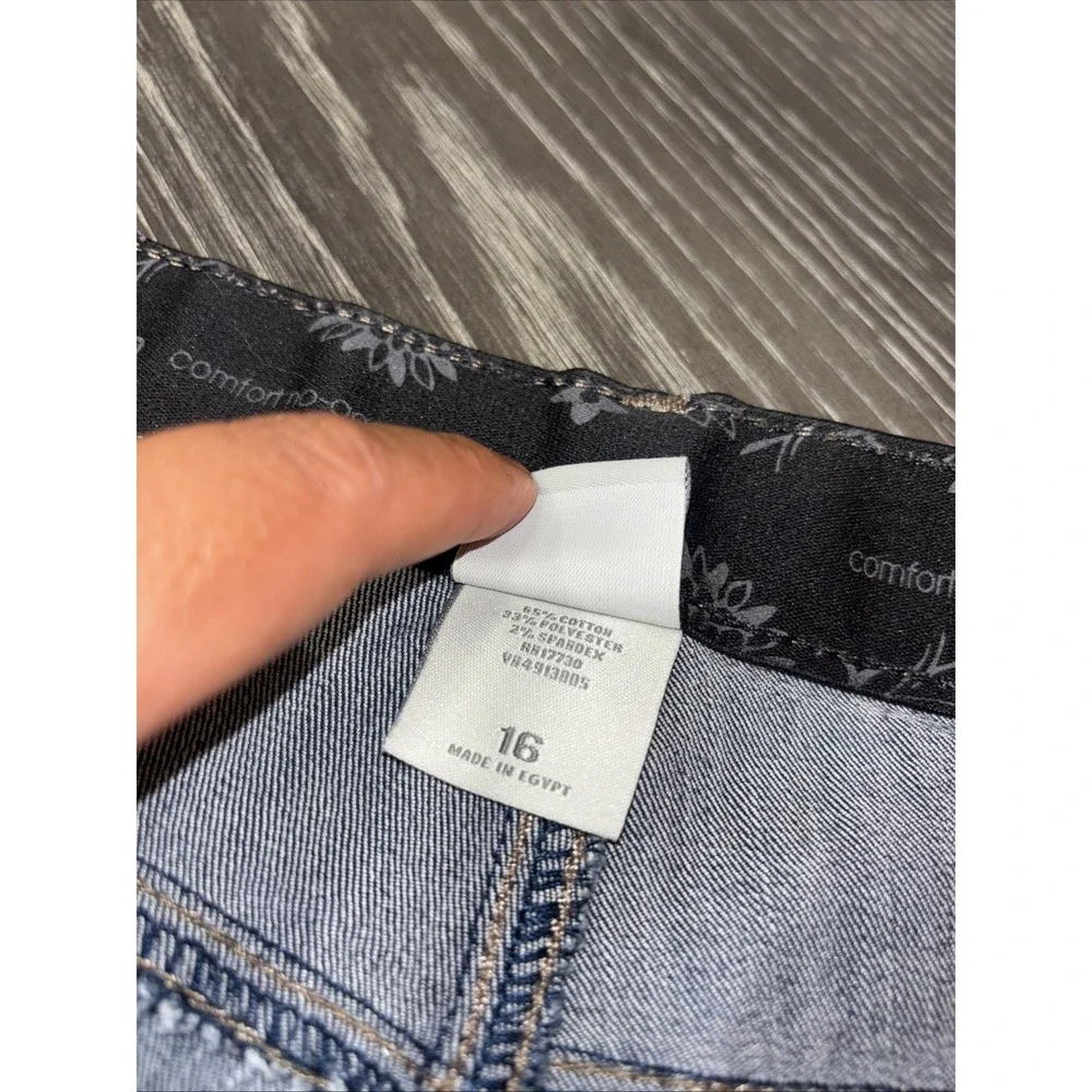 MERONA Woman's Size 16 Jeans  Stretch Mid Rise Casual Blue Denim 5-Pocket Design
